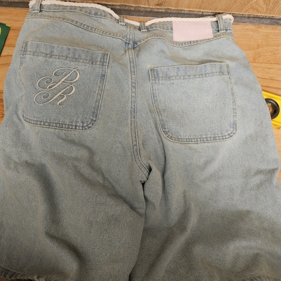 PALIROOTS Salt Washed Bermuda Shorts in light blue - Picture 2 of 8